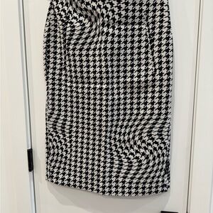 Off-White Black and White Houndstooth Pencil Skirt